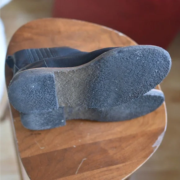 Botkier Leather / Sherling Chelsea Boots Sz 9.5 - Picture 4 of 6